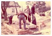 (10/61): Rozpoczcie budowy garay i punktu katechetycznego 27 IV 1978.